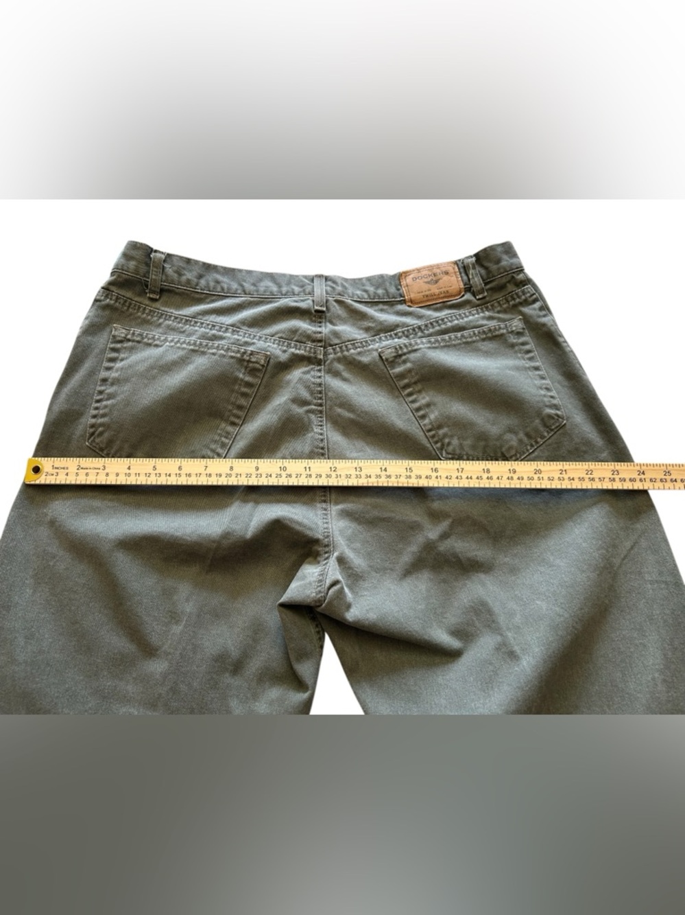 Dockers Men's Relaxed Straight-Leg Jeans in Olive - Picture 5 of 11